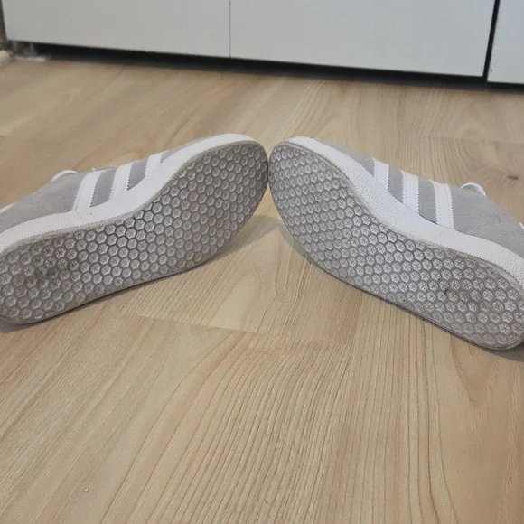 Adidas Gazelle Light Gray and White Sneakers EUC - Picture 8 of 8